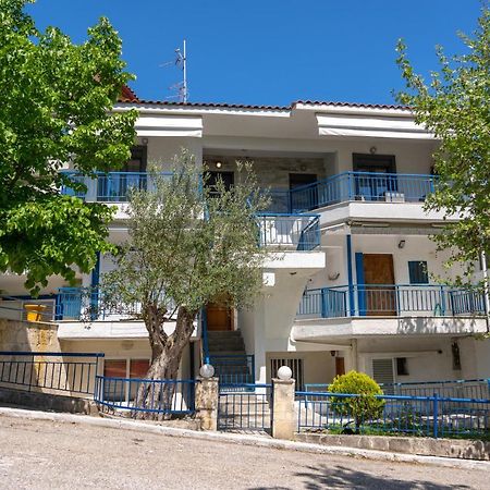 Family Apartment Zornitsa Néa Fókaia Esterno foto