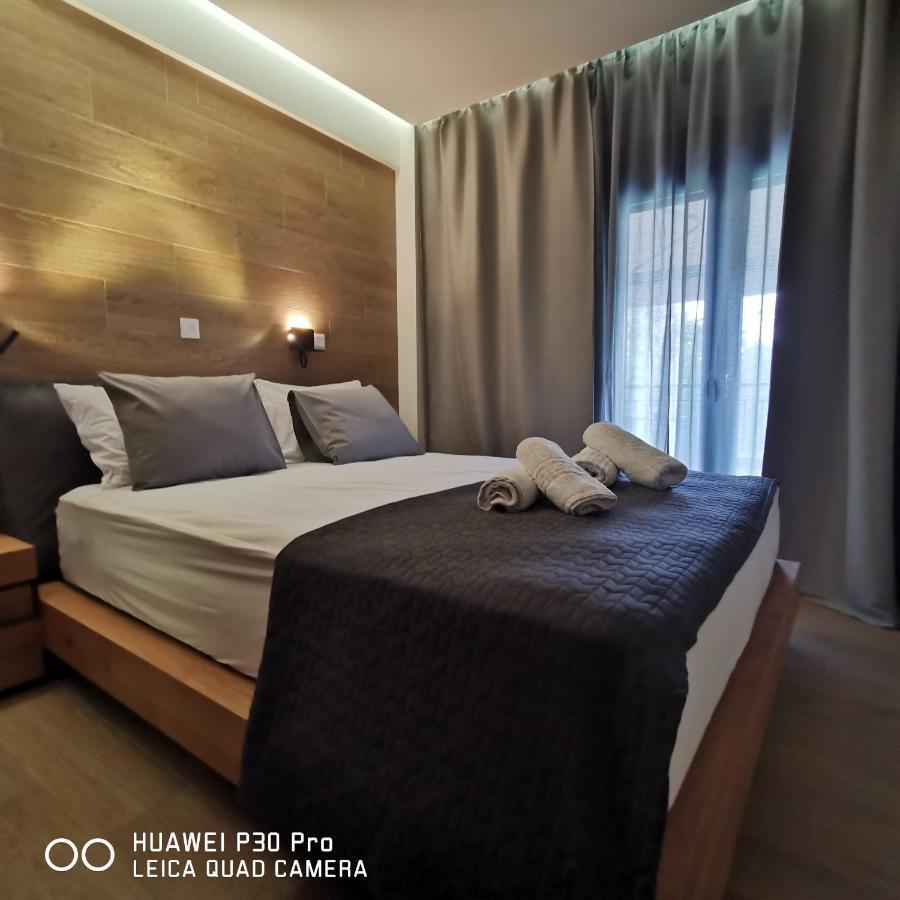 Family Apartment Zornitsa Néa Fókaia Esterno foto