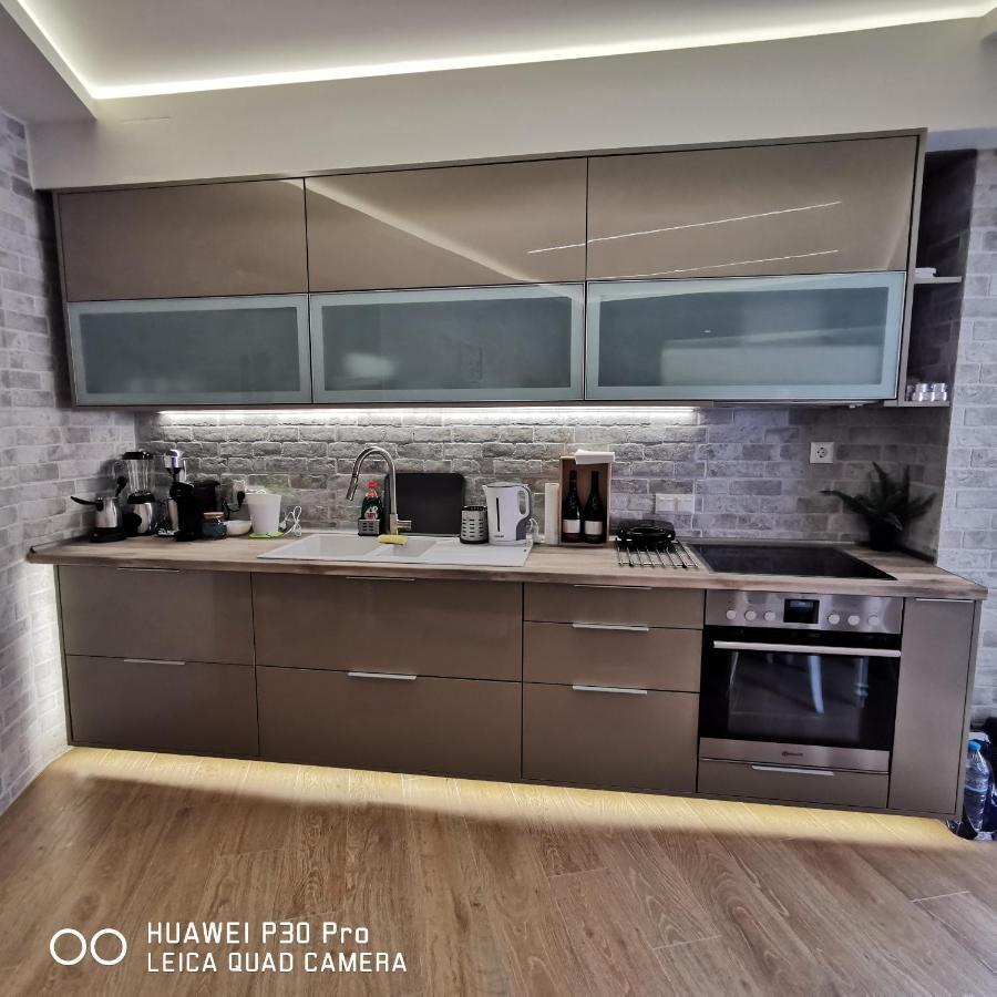 Family Apartment Zornitsa Néa Fókaia Esterno foto