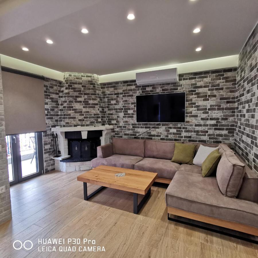 Family Apartment Zornitsa Néa Fókaia Esterno foto